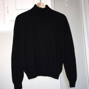 100% cashmere turtleneck sweater
